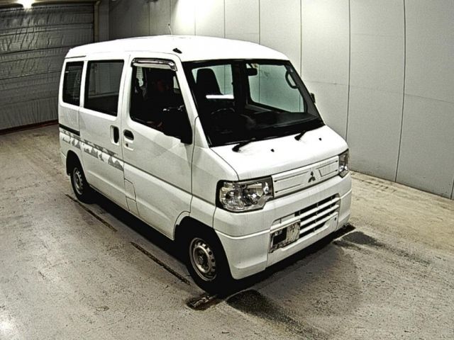 9164 Mitsubishi Minicab van U61V 2013 г. (LAA Okayama)